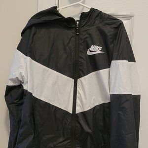 Nike youth girls black and white windbreaker